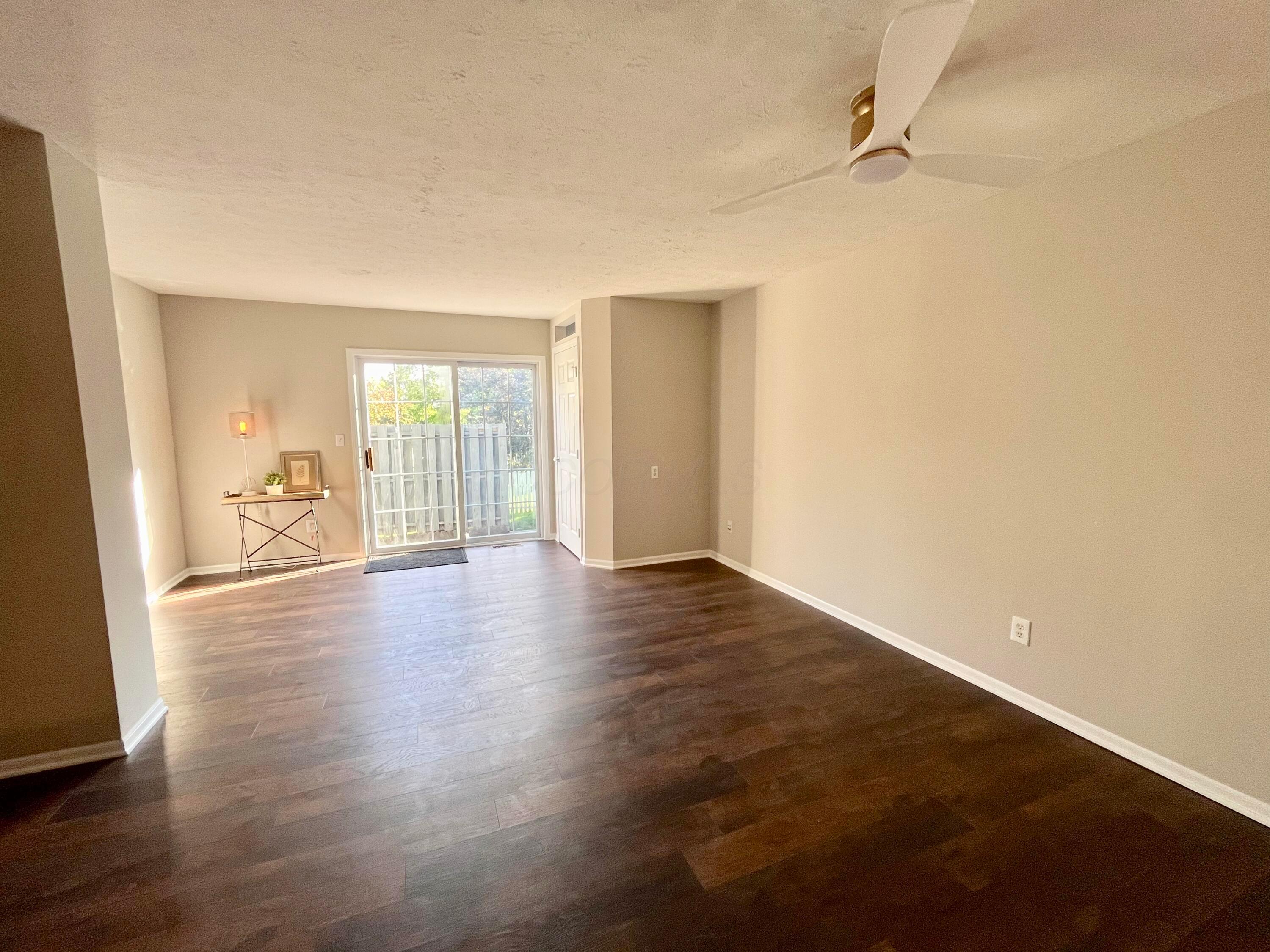 755 Parkbluff Way, Lewis Center, Ohio image 11