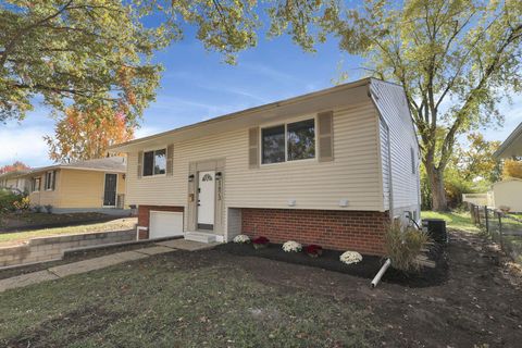 Tiny photo for 1673 Liscomb Road, Columbus, OH 43207 (MLS # 226003534)