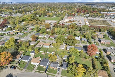 Tiny photo for 1673 Liscomb Road, Columbus, OH 43207 (MLS # 226003534)