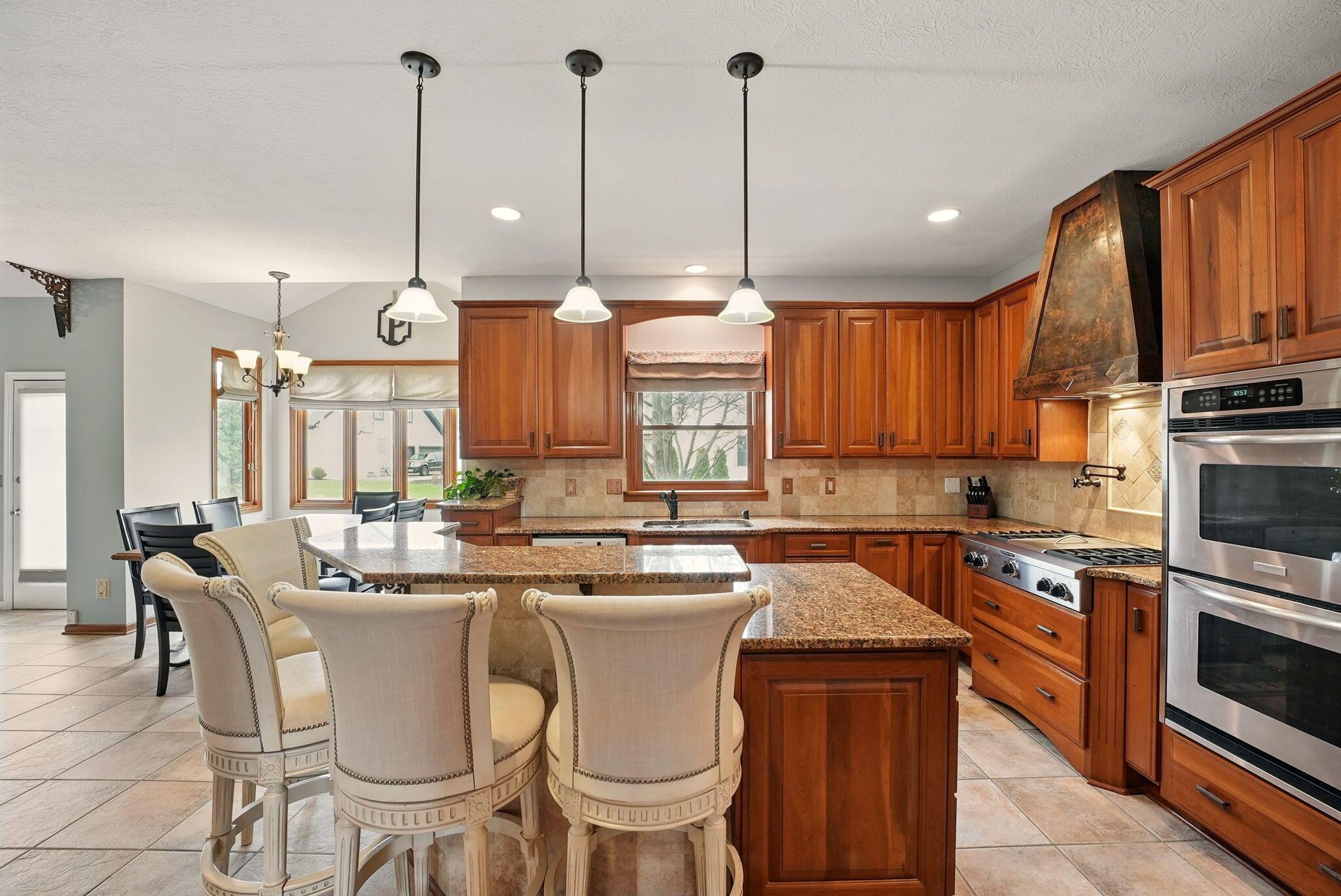 5553 Forest Knoll Court, Dublin, Ohio image 7