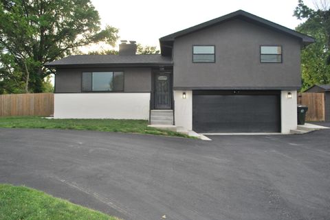 Photo of 7404 Worthington Road, Westerville, OH 43082 (MLS # 226023739)