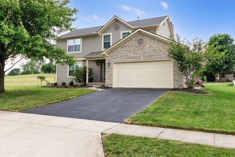 Photo of 6432 Ashbrook Village Drive, Canal Winchester, OH 43110 (MLS # 226025544)