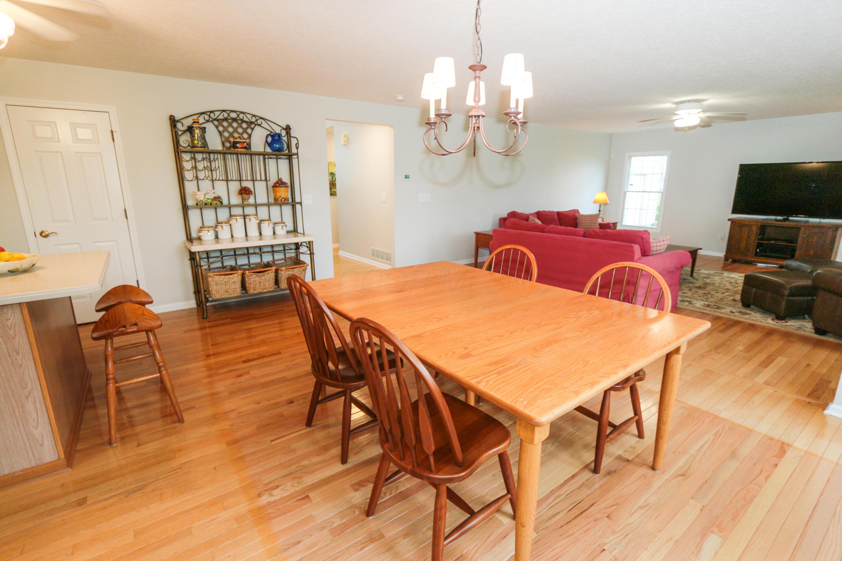 7553 Indian Creek Way, Powell, Ohio image 21