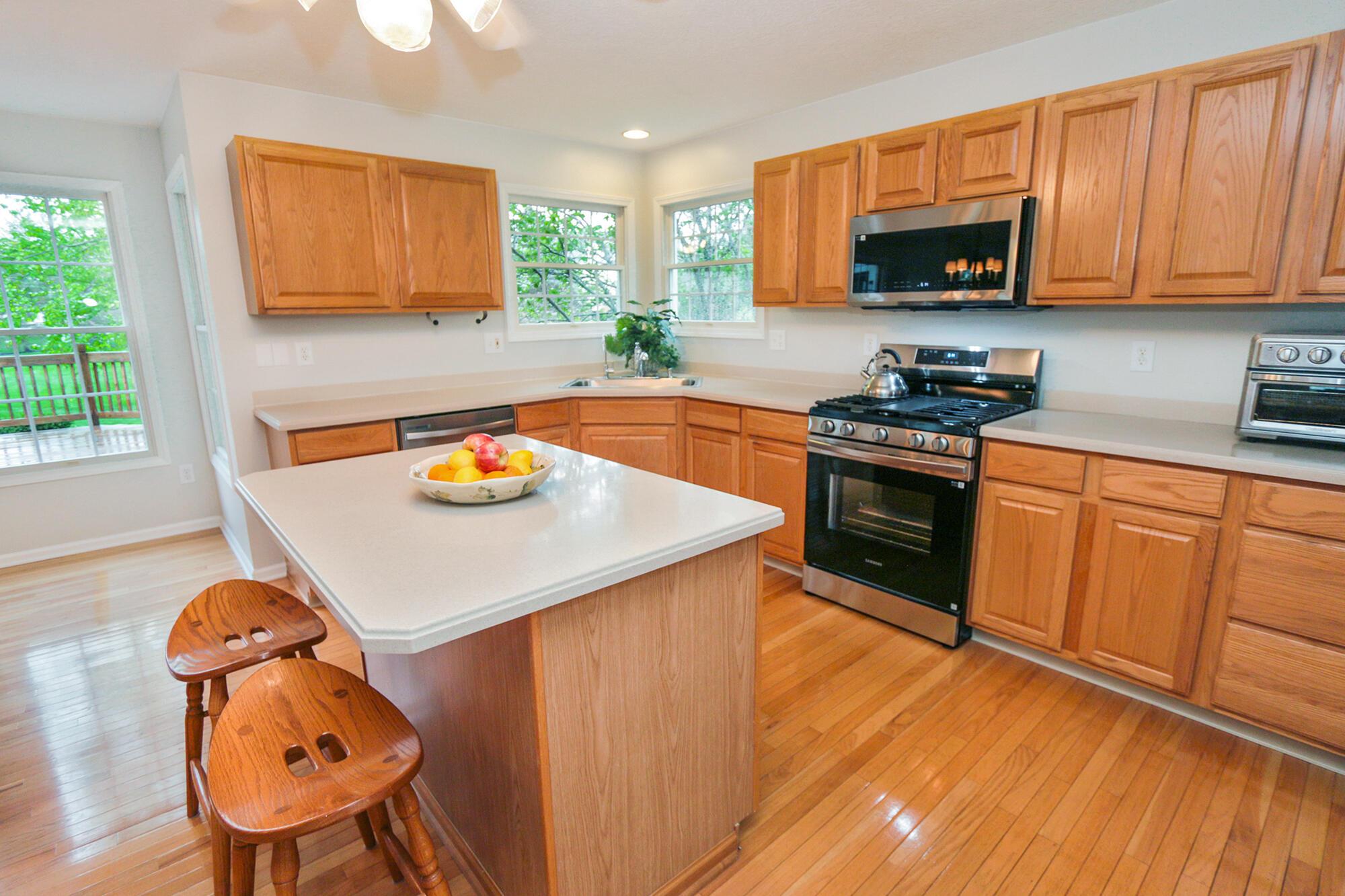 7553 Indian Creek Way, Powell, Ohio image 12