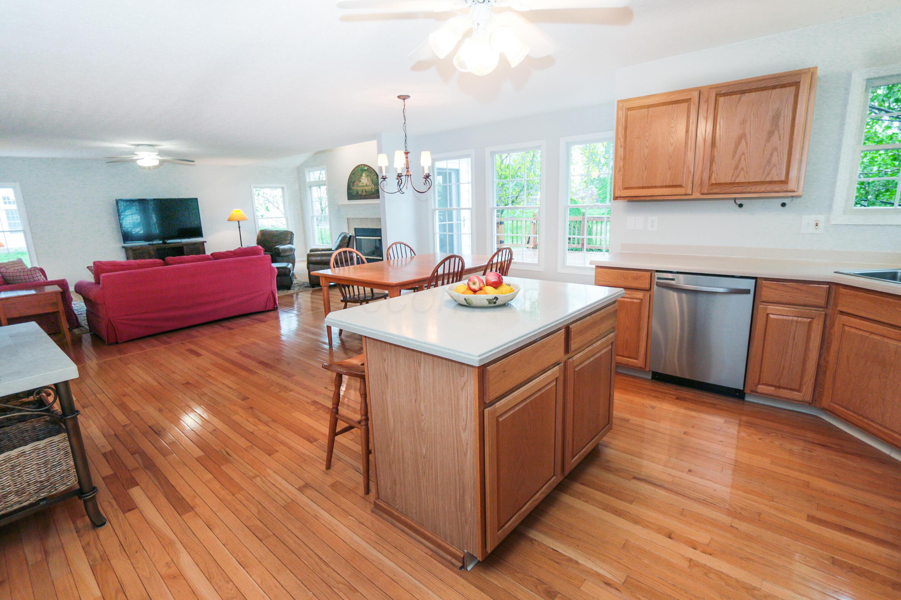 7553 Indian Creek Way, Powell, Ohio image 13