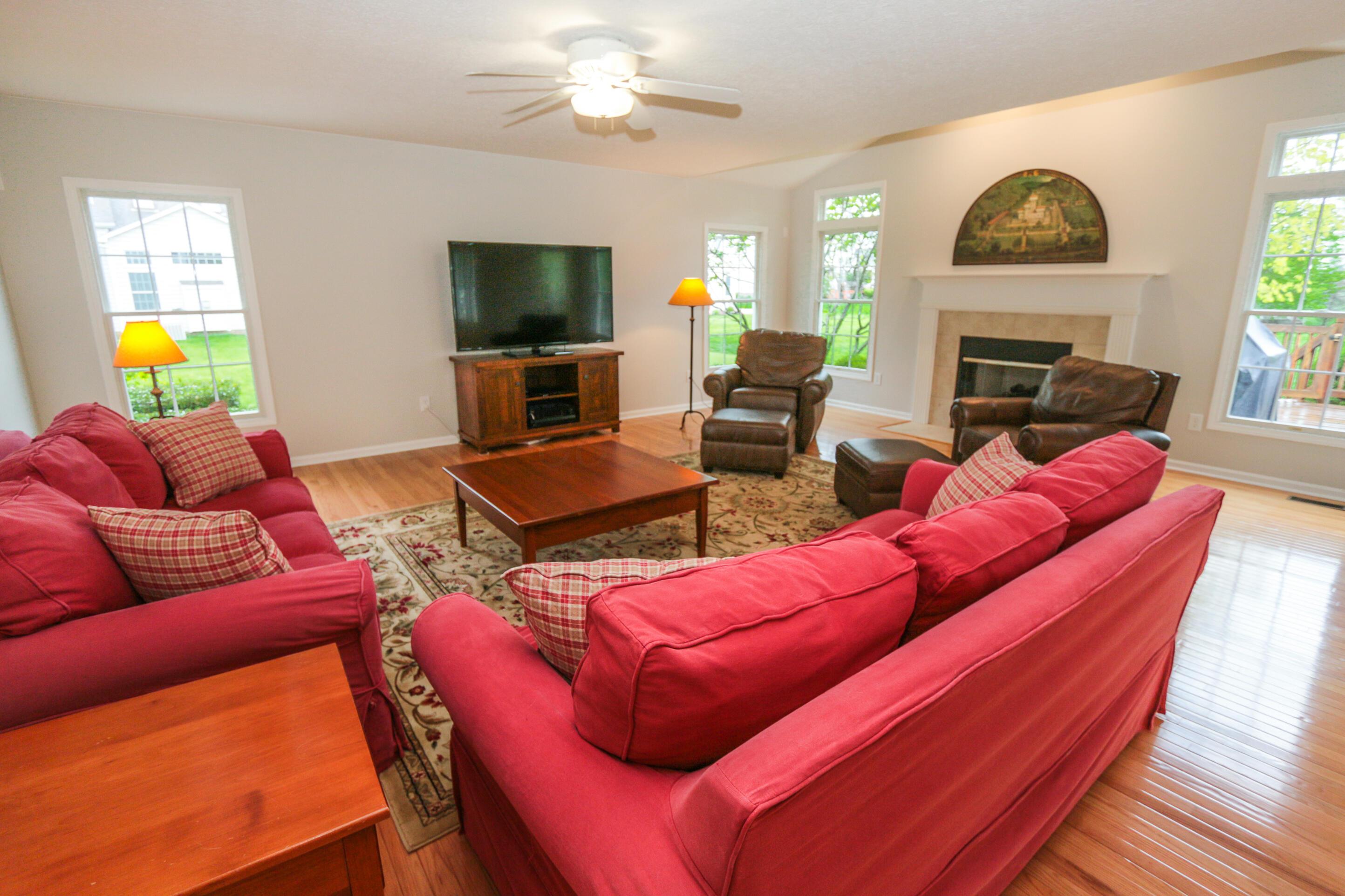 7553 Indian Creek Way, Powell, Ohio image 25
