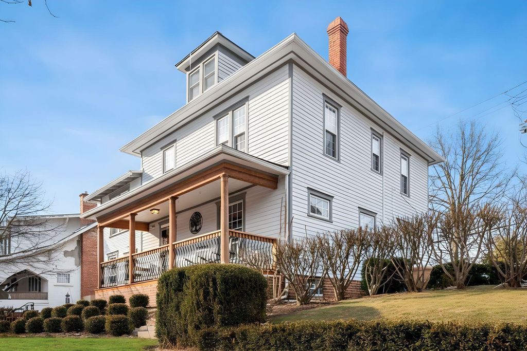 Photo of 24 S High Street, New Albany, OH 43054 (MLS # 226002011)