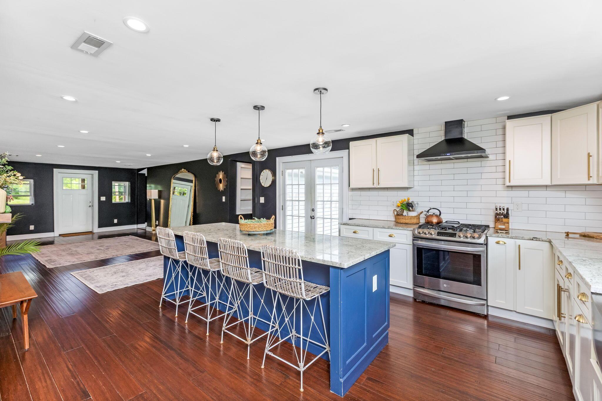 1082 James Road, Granville, Ohio image 1