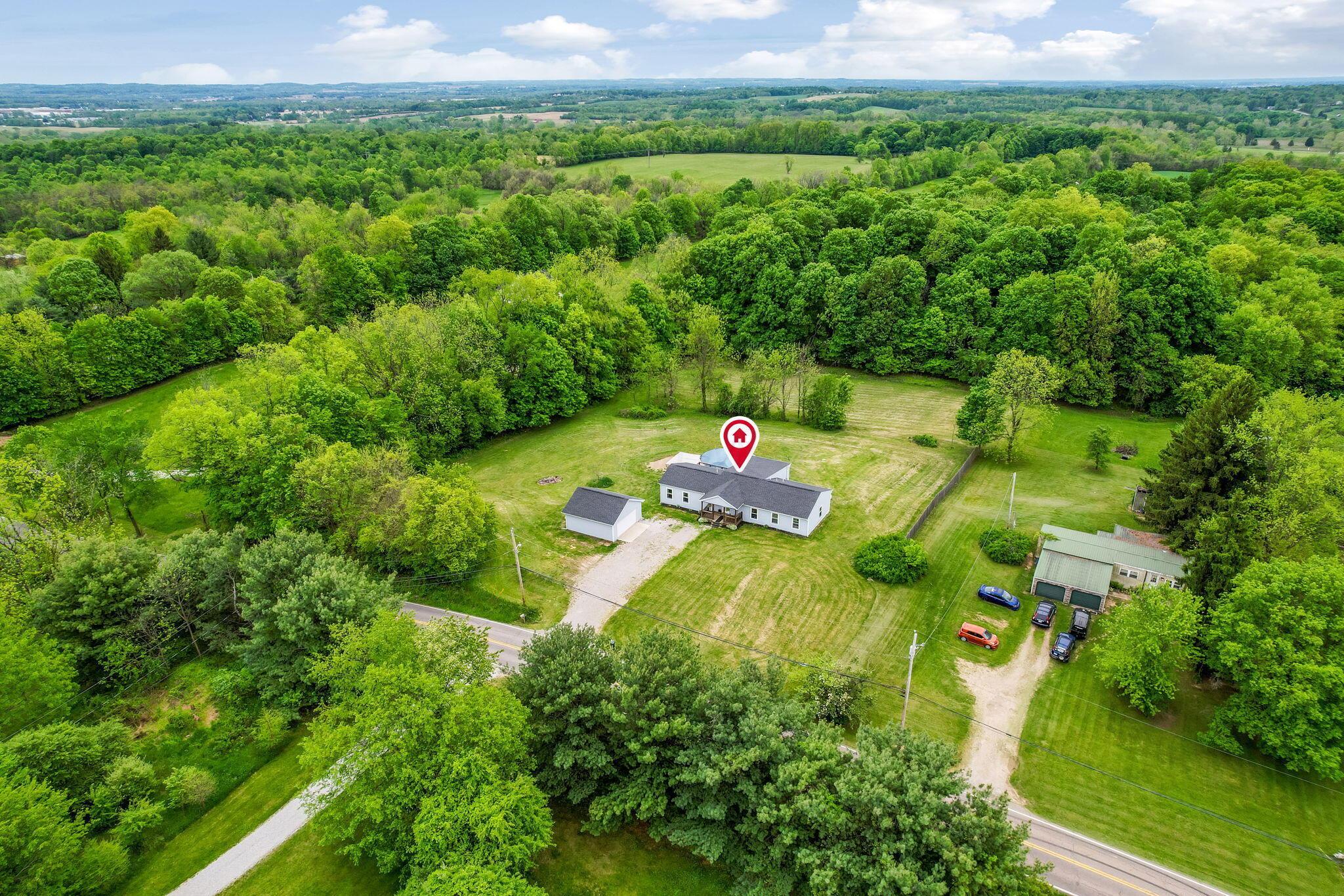 1082 James Road, Granville, Ohio image 2