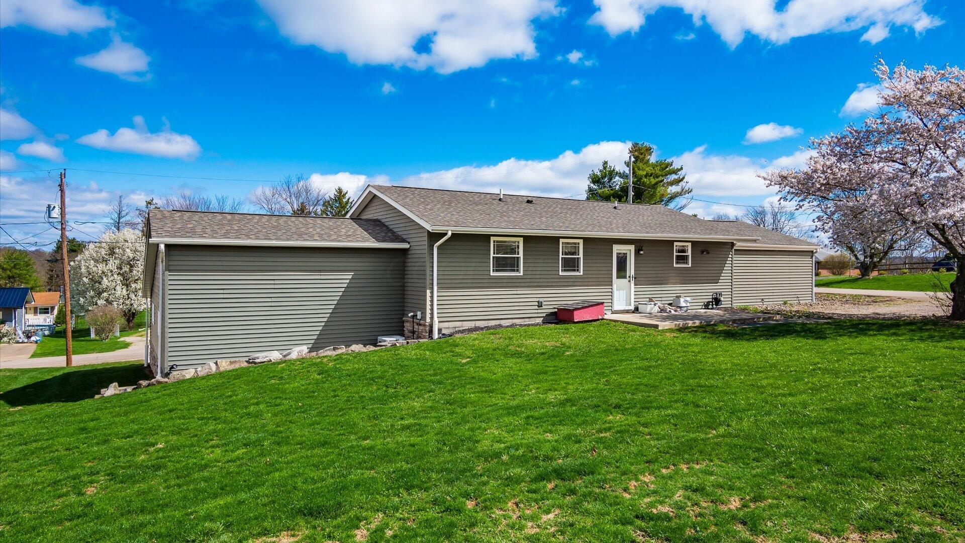 7172 Dean Drive, Cambridge, Ohio image 39