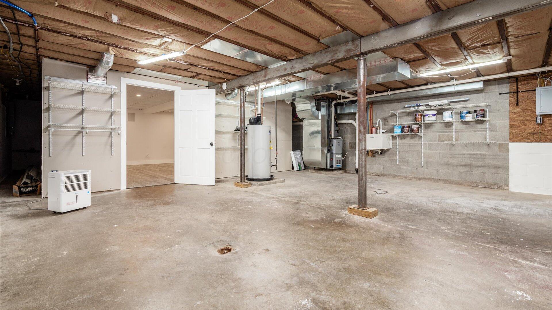 7172 Dean Drive, Cambridge, Ohio image 37