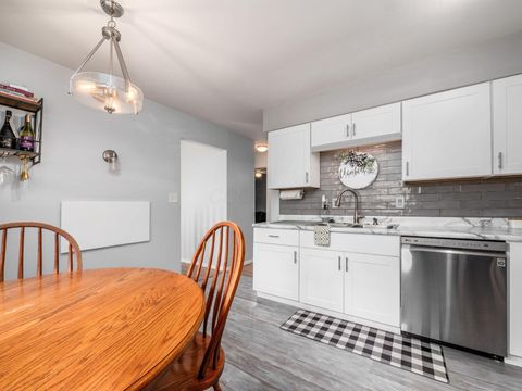 Tiny photo for 6401 Faircrest Road, Columbus, OH 43229 (MLS # 226014225)