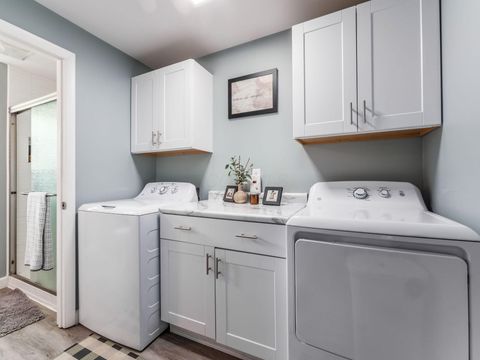 Tiny photo for 6401 Faircrest Road, Columbus, OH 43229 (MLS # 226014225)