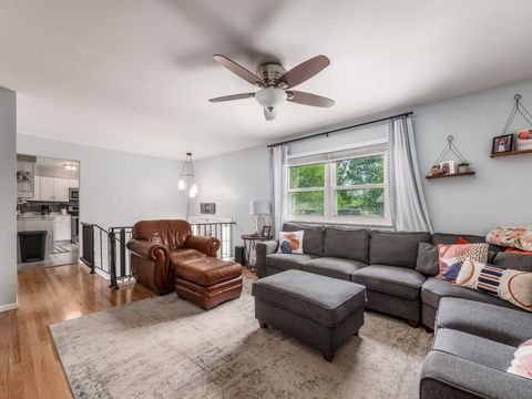 Tiny photo for 6401 Faircrest Road, Columbus, OH 43229 (MLS # 226014225)