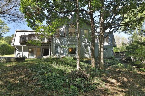 Tiny photo for 777 Lakeshore Drive, Columbus, OH 43235 (MLS # 225037784)