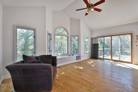 Tiny photo for 777 Lakeshore Drive, Columbus, OH 43235 (MLS # 225037784)