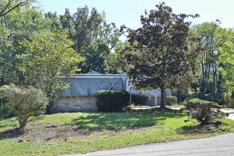 Tiny photo for 777 Lakeshore Drive, Columbus, OH 43235 (MLS # 225037784)