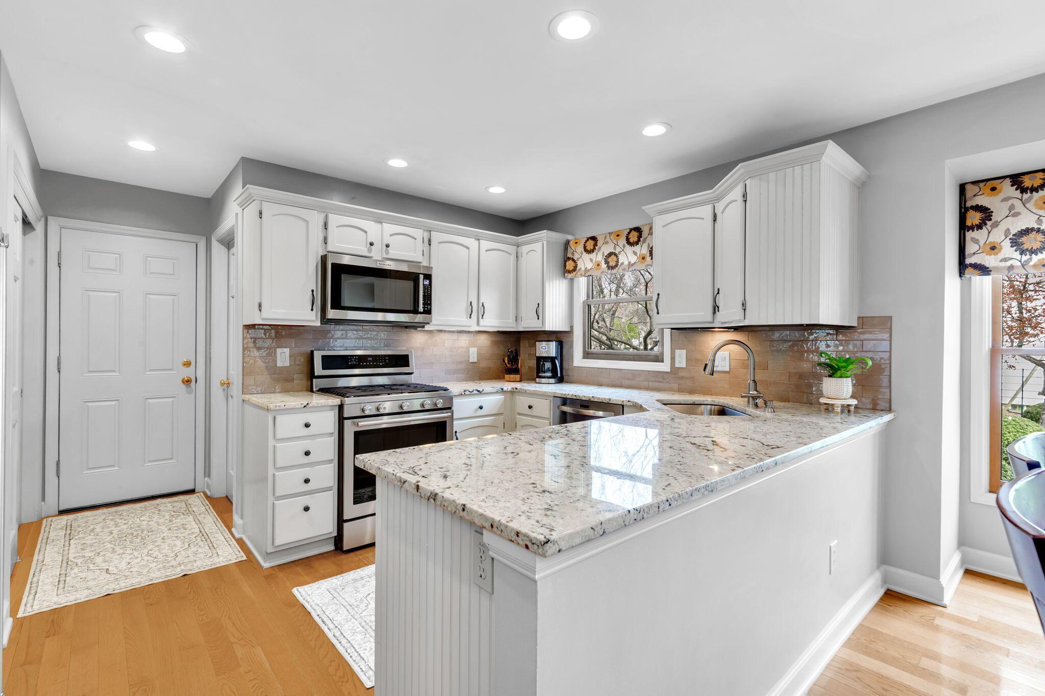 5374 Tara Hill Drive, Dublin, Ohio image 25