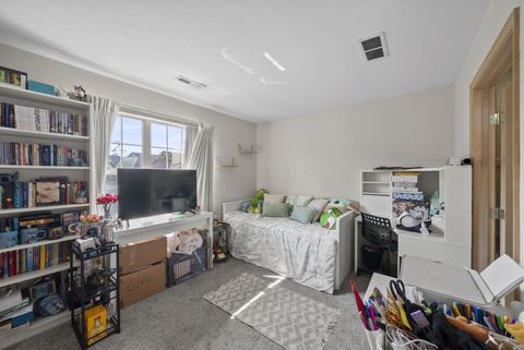 Tiny photo for 2430 Sportsman Drive, Grove City, OH 43123 (MLS # 225037375)