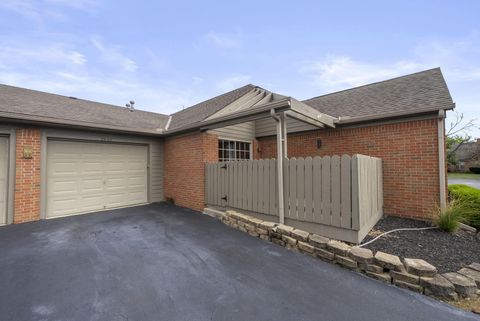 Tiny photo for 2430 Sportsman Drive, Grove City, OH 43123 (MLS # 225037375)