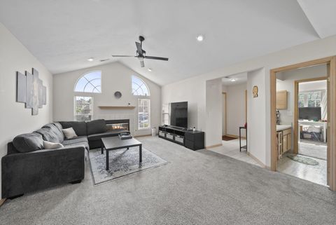 Tiny photo for 2430 Sportsman Drive, Grove City, OH 43123 (MLS # 225037375)