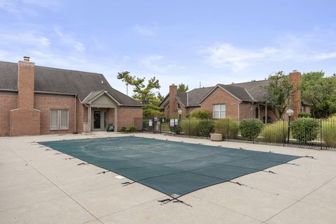 Tiny photo for 2430 Sportsman Drive, Grove City, OH 43123 (MLS # 225037375)