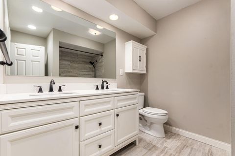 Tiny photo for 5881 Rocky Rill Road, Columbus, OH 43235 (MLS # 225044481)