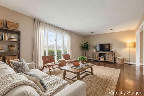 Tiny photo for 5881 Rocky Rill Road, Columbus, OH 43235 (MLS # 225044481)