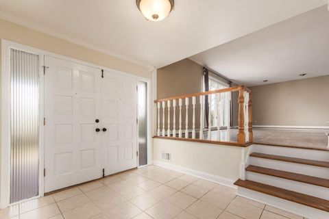 Tiny photo for 5881 Rocky Rill Road, Columbus, OH 43235 (MLS # 225044481)