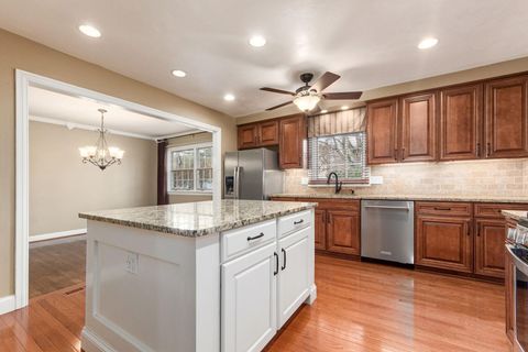 Tiny photo for 5881 Rocky Rill Road, Columbus, OH 43235 (MLS # 225044481)