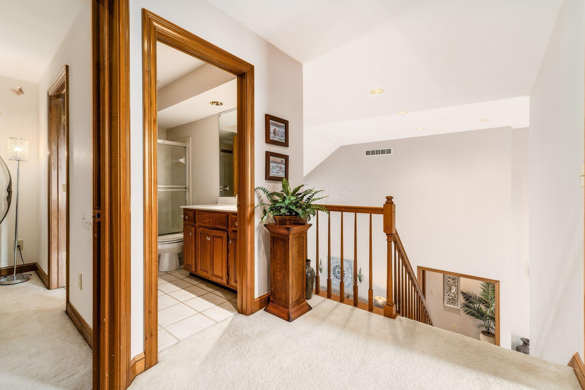 8798 Chateau Drive, Pickerington, Ohio image 33