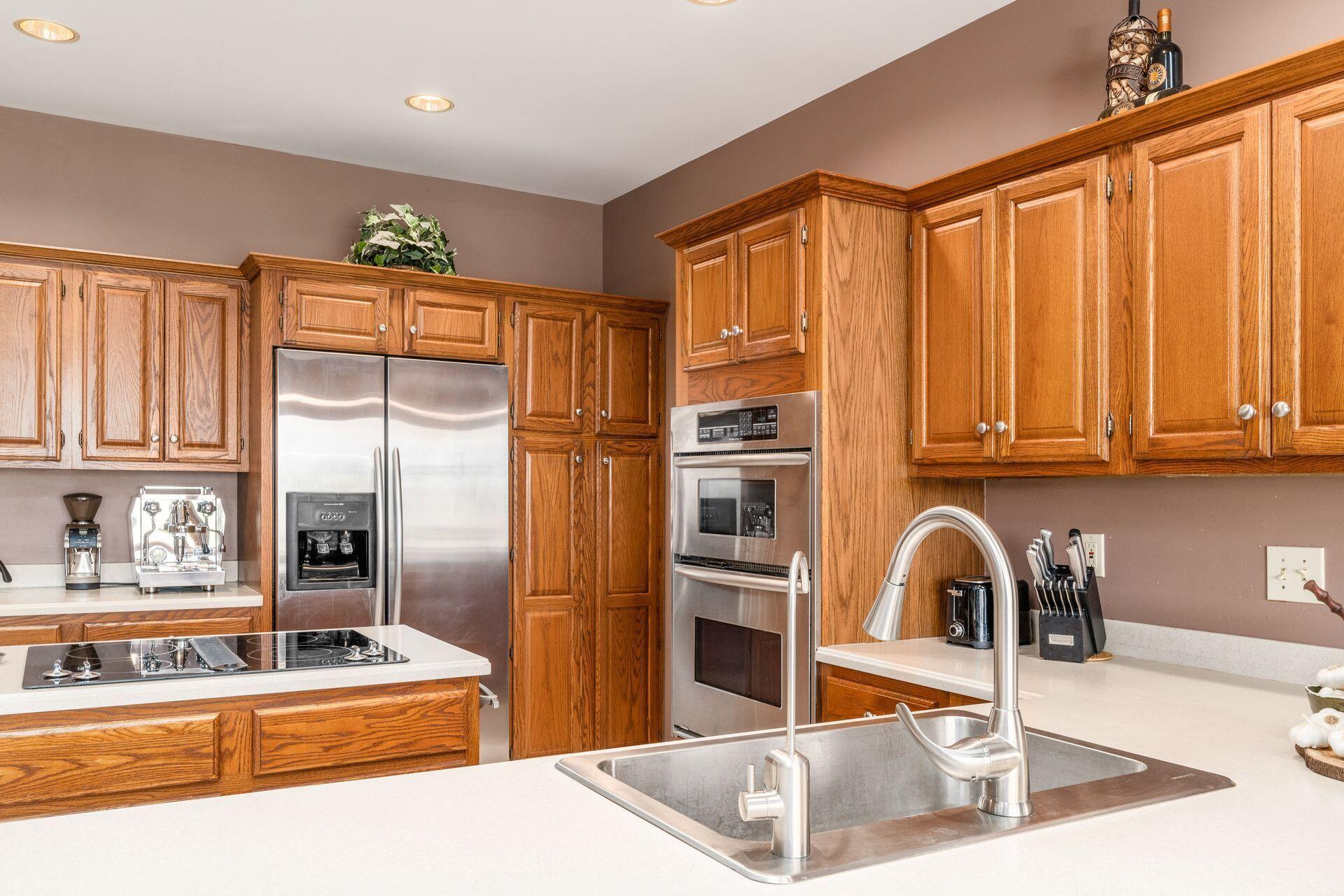 8798 Chateau Drive, Pickerington, Ohio image 23