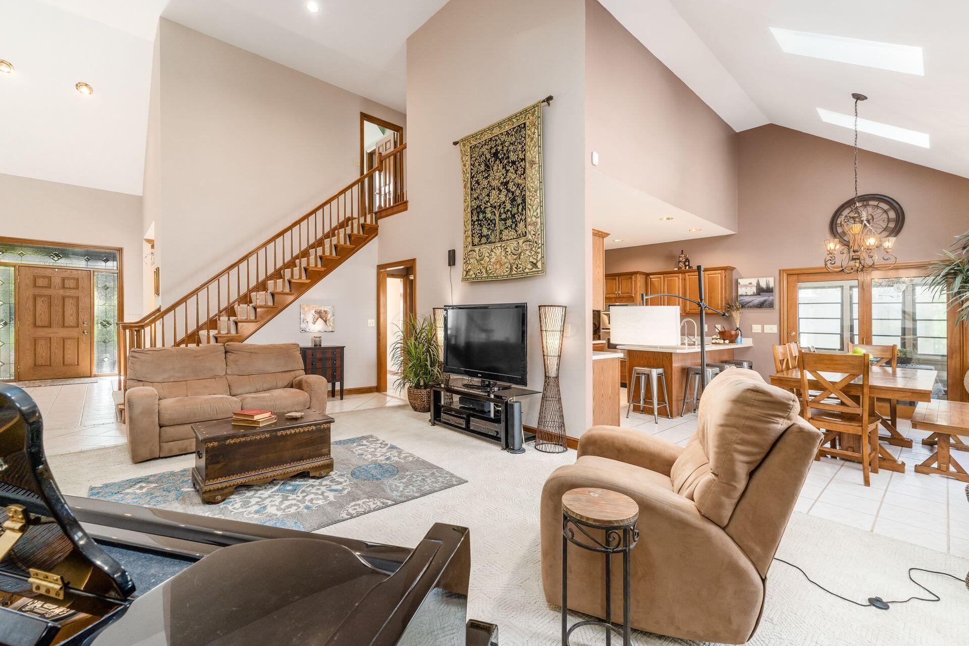 8798 Chateau Drive, Pickerington, Ohio image 13