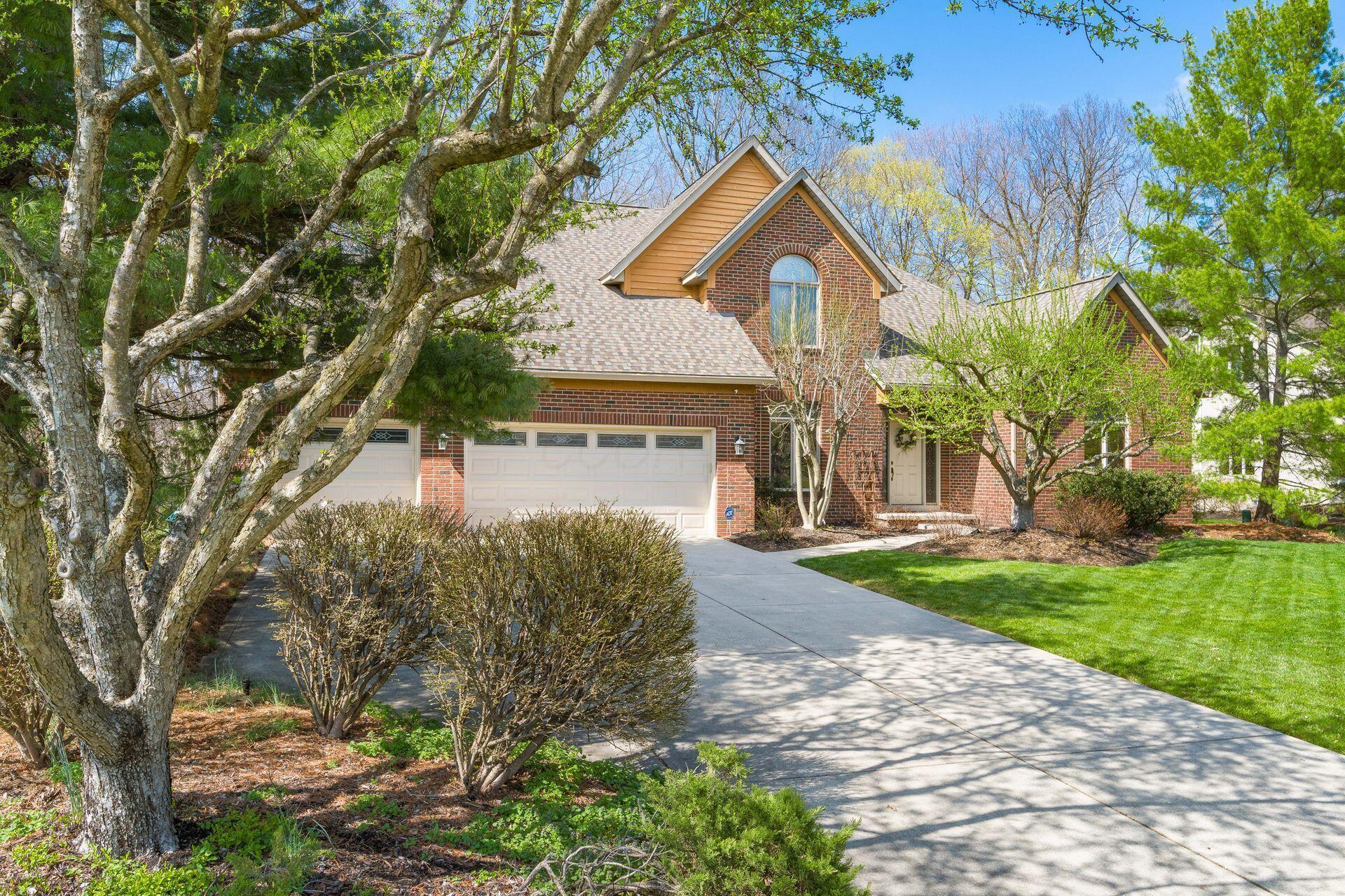 8798 Chateau Drive, Pickerington, Ohio image 3