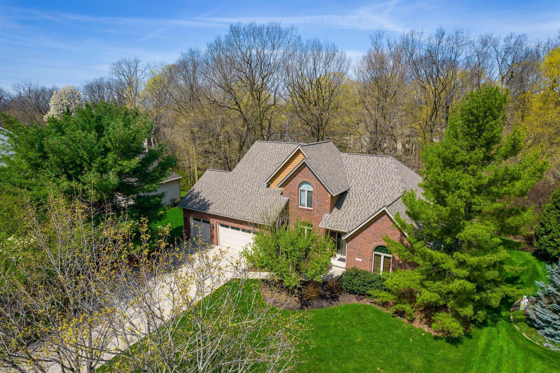 8798 Chateau Drive, Pickerington, Ohio image 4