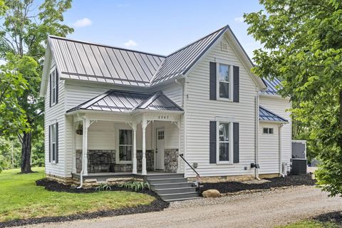 Photo of 8947 Rapid Forge Road, Greenfield, OH 45123 (MLS # 226022432)