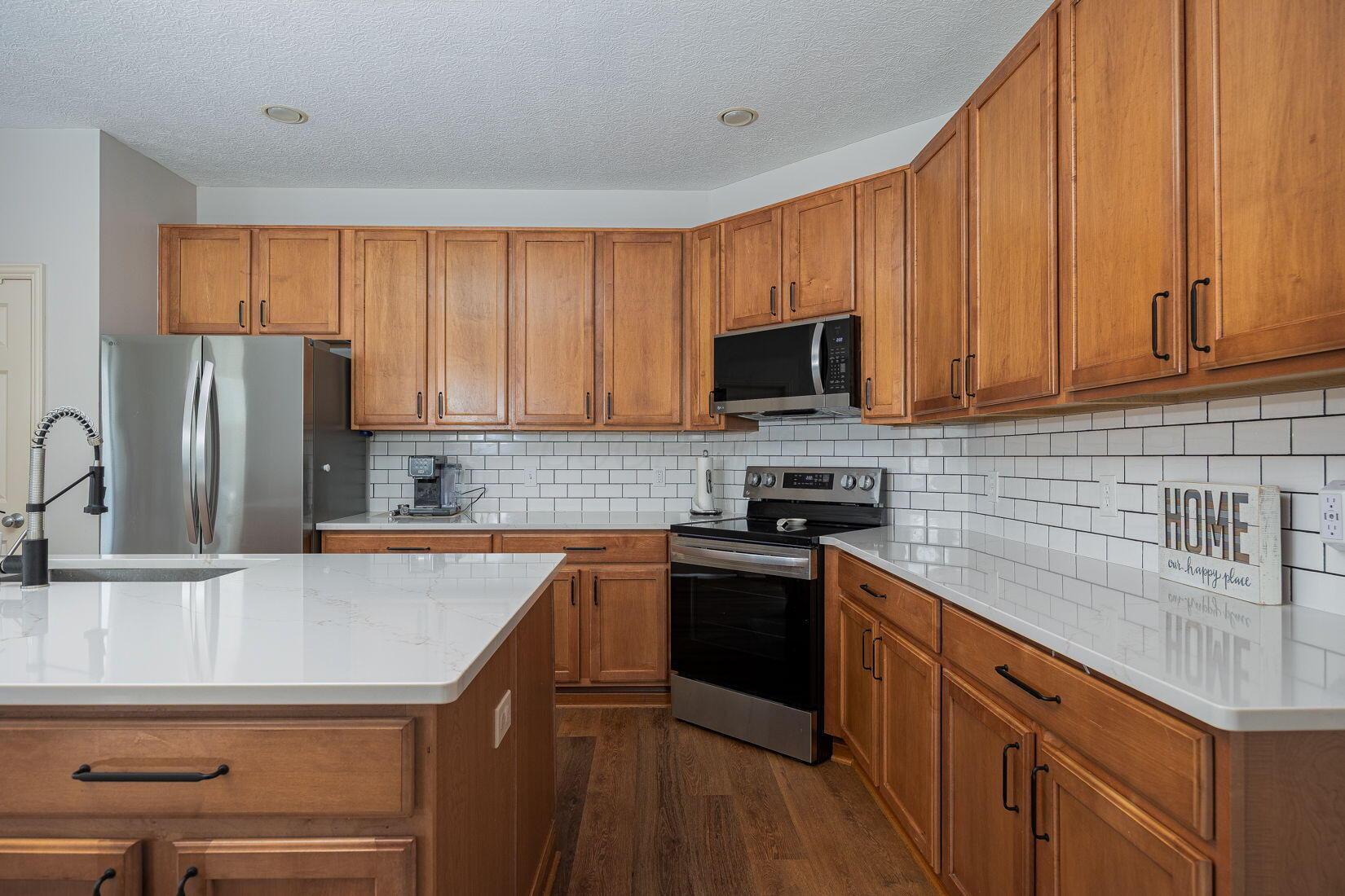 5977 Treven Way, Westerville, Ohio image 7