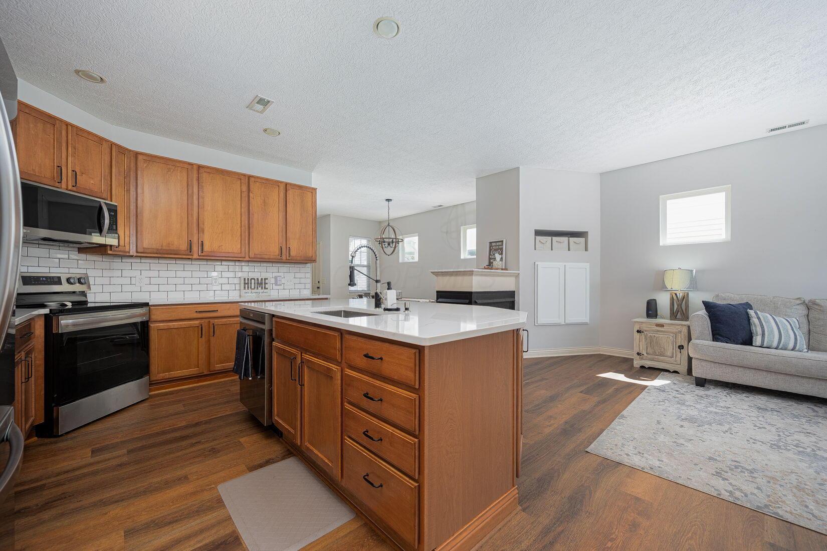 5977 Treven Way, Westerville, Ohio image 10