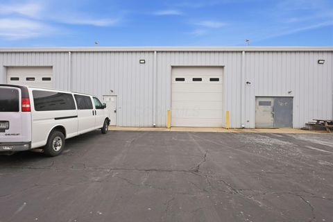 Photo of 735 Cross Pointe Road C #C, Gahanna, OH 43230 (MLS # 226008636)