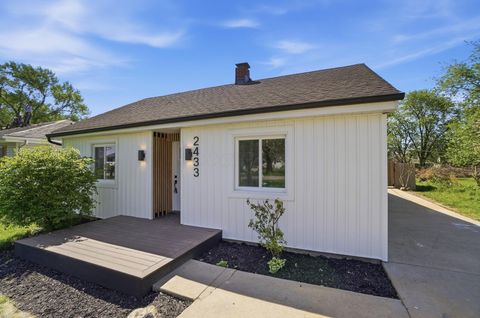 Photo of 2433 Lindsay Road, Obetz, OH 43207 (MLS # 226012682)