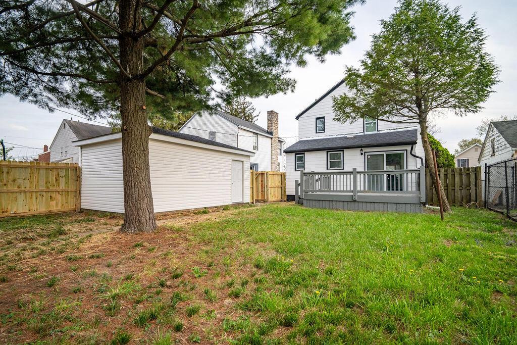 Columbus, Ohio 43211, United States, 3 Bedrooms Bedrooms, ,2 BathroomsBathrooms,Residential,Contingent,113287