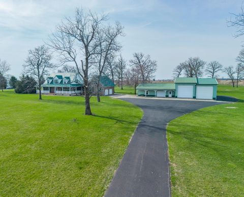 Photo of 5633 State Route 41 NW, Washington Court House, OH 43160 (MLS # 226014200)