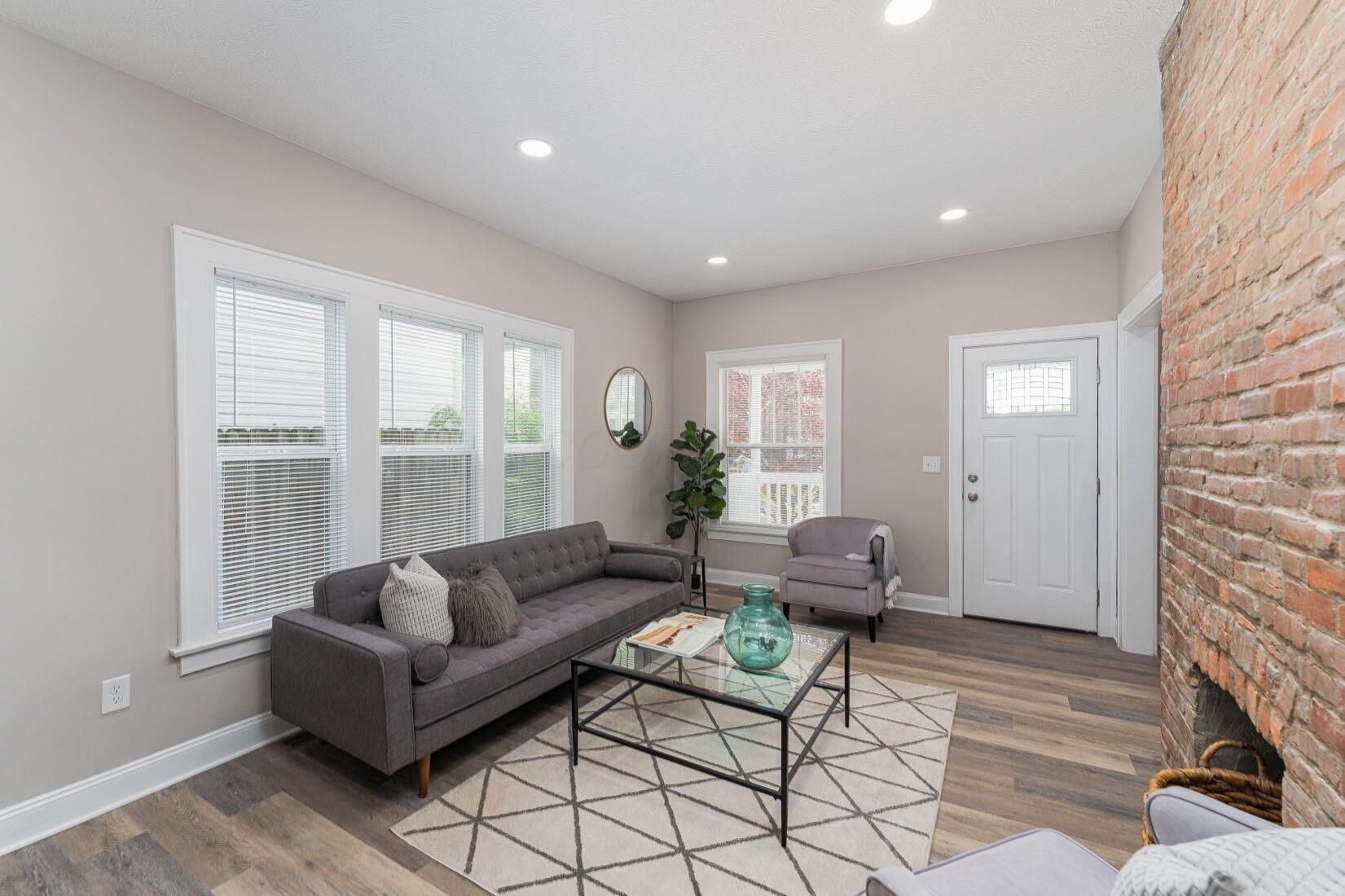 146 E Woodrow Avenue, Columbus, Ohio image 4