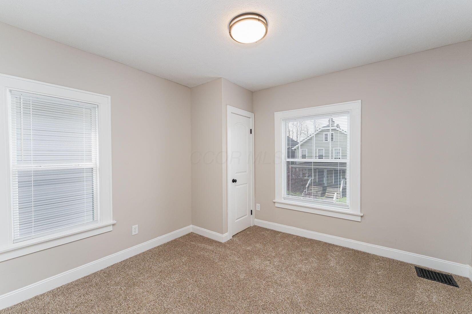 146 E Woodrow Avenue, Columbus, Ohio image 19