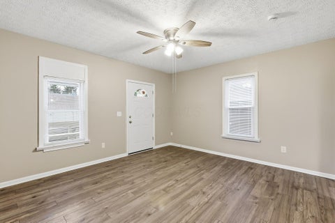 Tiny photo for 2405 S 7th Street, Columbus, OH 43207 (MLS # 226036209)