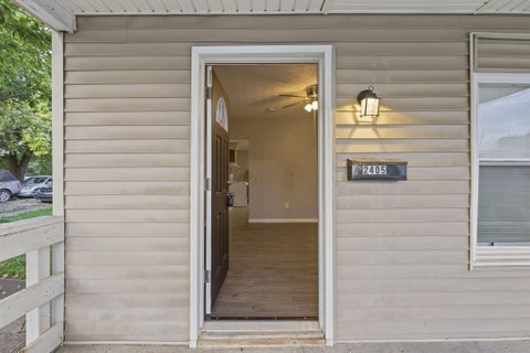 Tiny photo for 2405 S 7th Street, Columbus, OH 43207 (MLS # 226036209)