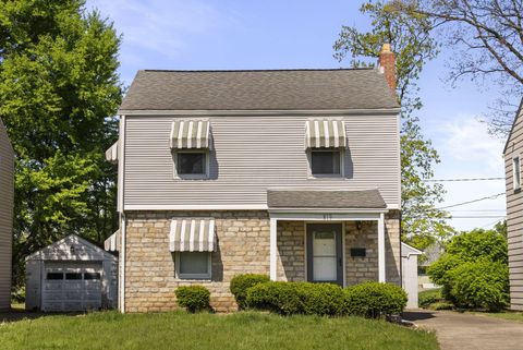 Photo of 819 Binns Boulevard, Columbus, OH 43204 (MLS # 226025112)