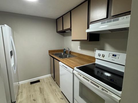 Tiny photo for 2814 Stonehenge Drive, Columbus, OH 43224 (MLS # 226002985)