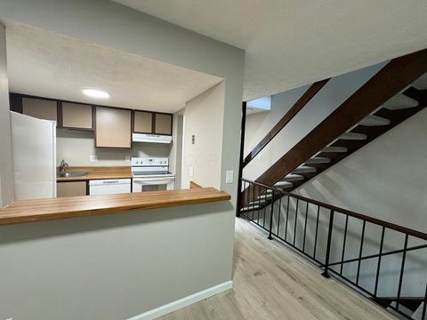 Tiny photo for 2814 Stonehenge Drive, Columbus, OH 43224 (MLS # 226002985)