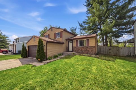 Photo of 6233 Upperridge Drive, Canal Winchester, OH 43110 (MLS # 226011876)